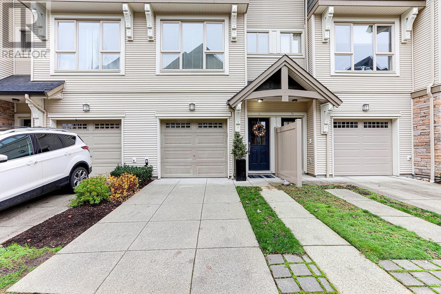 9 3065 Dayanee Springs Boulevard, Coquitlam, British Columbia V3E 0A5 - Photo 4 - R2956125