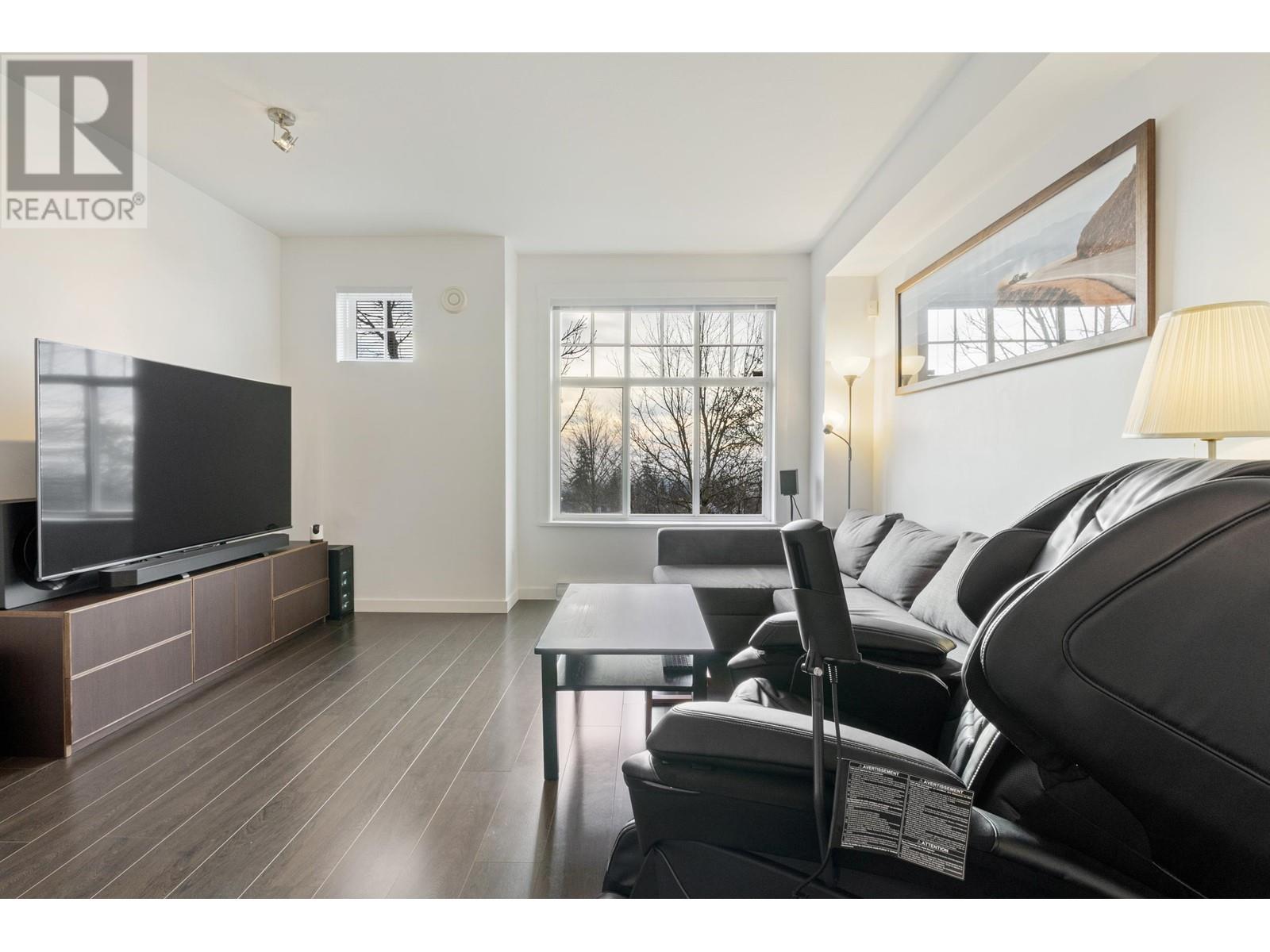 2 1320 Riley Street, Coquitlam, British Columbia  V3E 0J4 - Photo 3 - R2955504