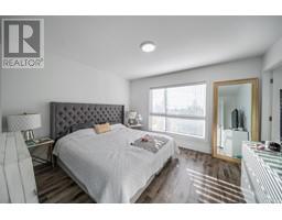 102 3423 ROXTON AVENUE