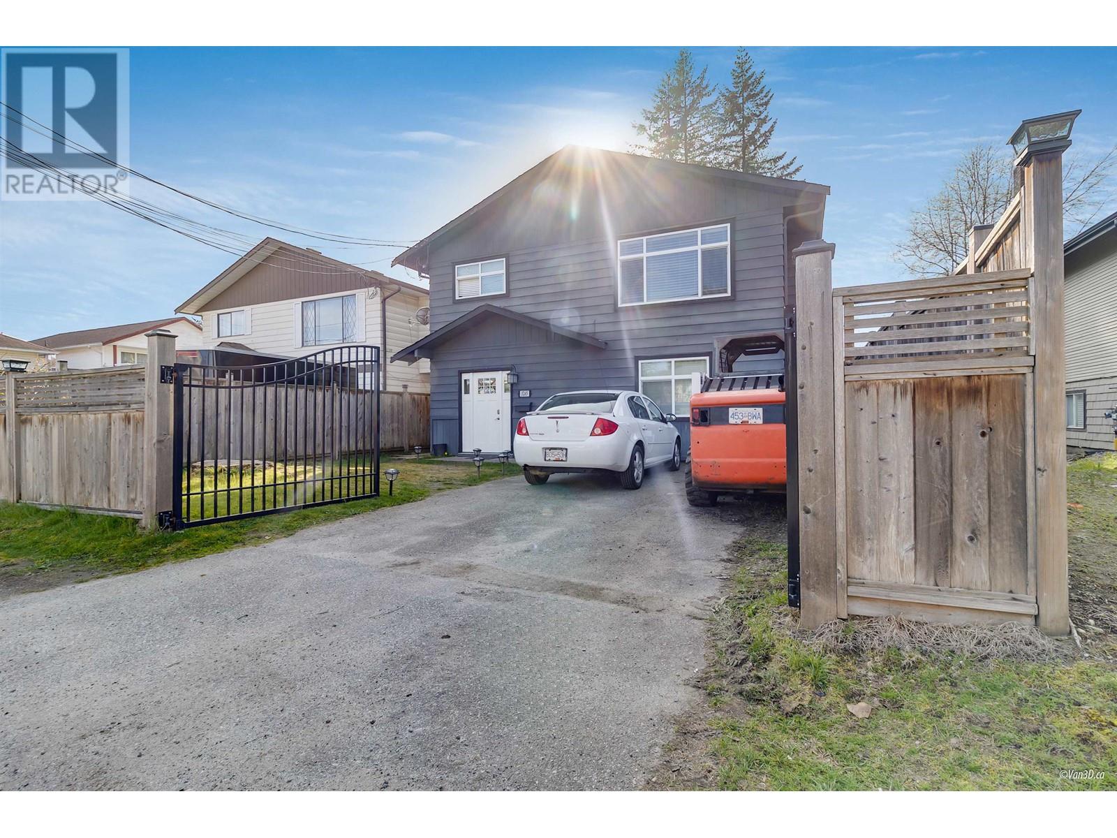 3265 Oxford Street, Port Coquitlam, British Columbia  V3B 4C6 - Photo 2 - R2956089