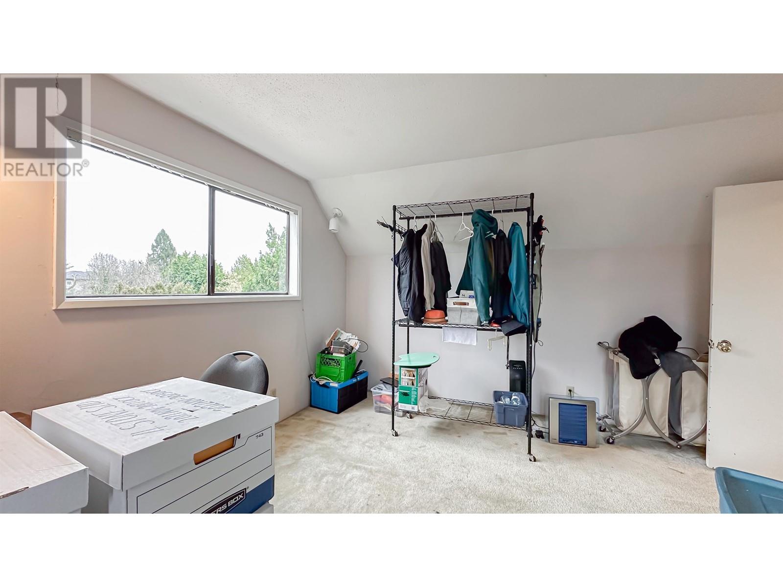 Listing Picture 16 of 39 : 9660 FRANCIS ROAD, Richmond / 烈治文 - 魯藝地產 Yvonne Lu Group - MLS Medallion Club Member