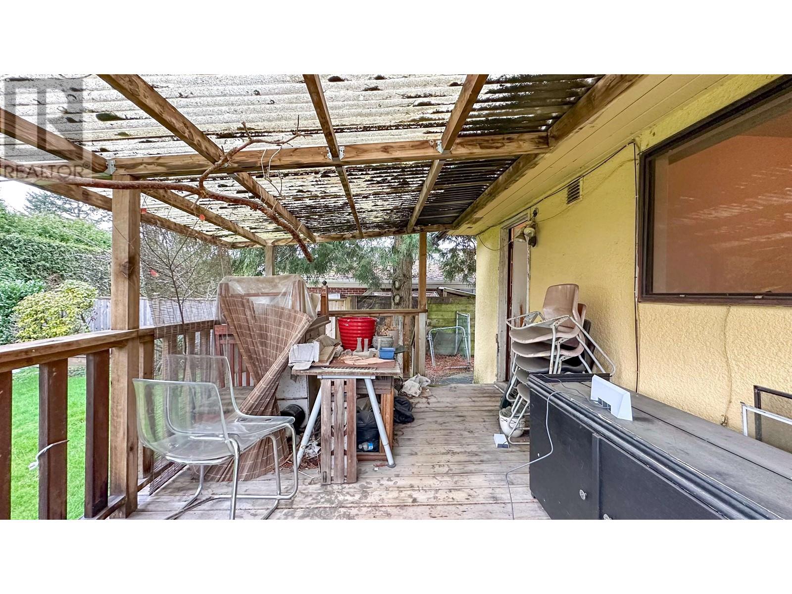 Listing Picture 32 of 39 : 9660 FRANCIS ROAD, Richmond / 烈治文 - 魯藝地產 Yvonne Lu Group - MLS Medallion Club Member
