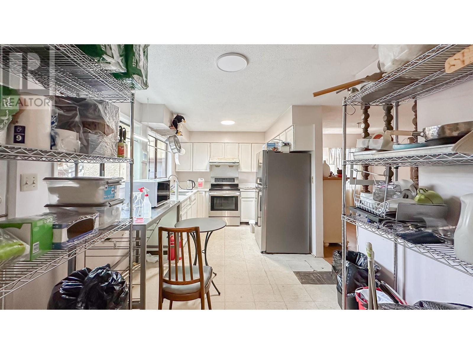 Listing Picture 17 of 39 : 9660 FRANCIS ROAD, Richmond / 烈治文 - 魯藝地產 Yvonne Lu Group - MLS Medallion Club Member