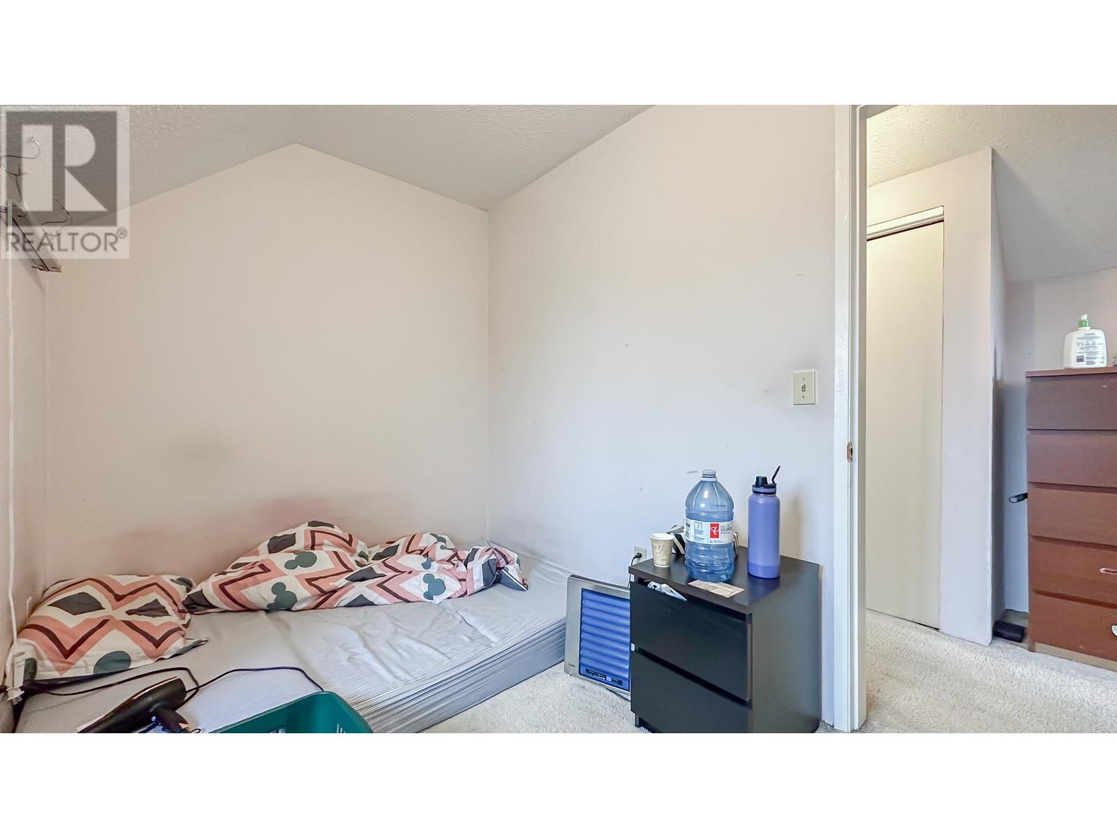 Listing Picture 26 of 39 : 9660 FRANCIS ROAD, Richmond / 烈治文 - 魯藝地產 Yvonne Lu Group - MLS Medallion Club Member