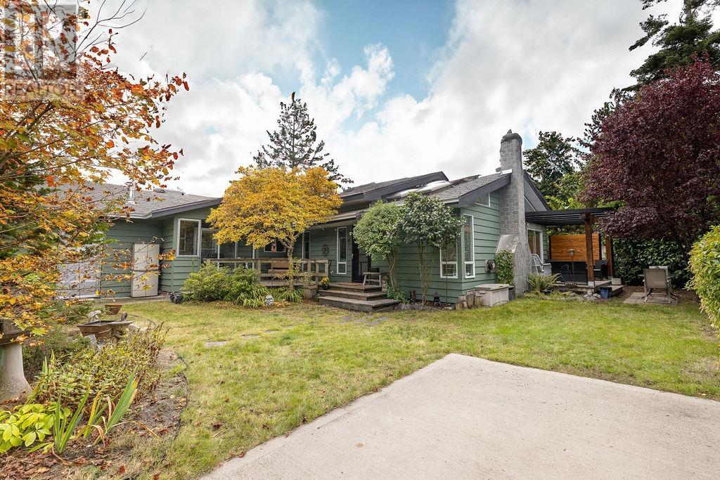 5796 Medusa Street, Sechelt, British Columbia  V0N 3A0 - Photo 3 - R2936027