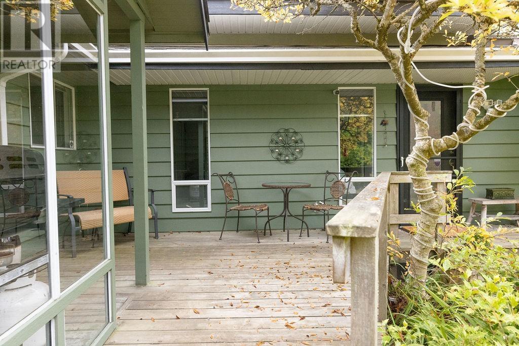 5796 Medusa Street, Sechelt, British Columbia  V0N 3A0 - Photo 22 - R2936027