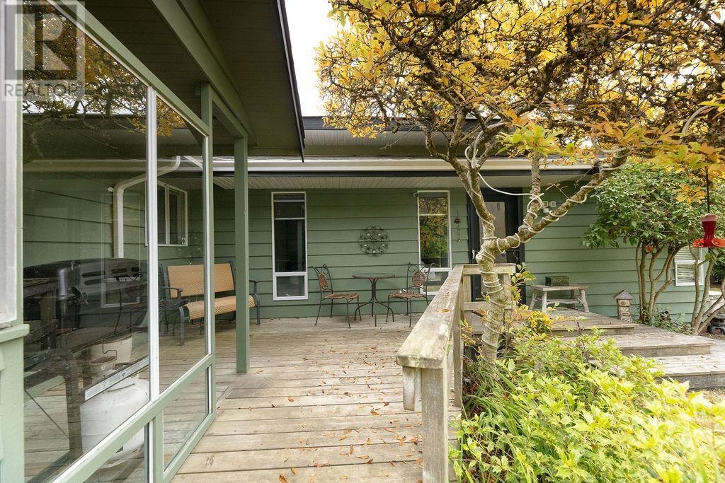 5796 Medusa Street, Sechelt, British Columbia  V0N 3A0 - Photo 23 - R2936027