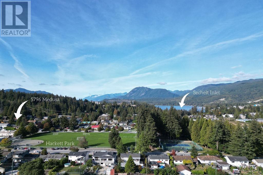 5796 Medusa Street, Sechelt, British Columbia  V0N 3A0 - Photo 40 - R2936027