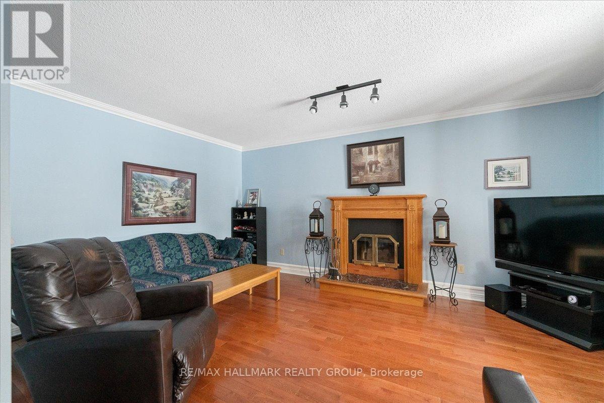 3408 Kentucky Lane, Ottawa, Ontario  K4B 1N9 - Photo 3 - X11923280