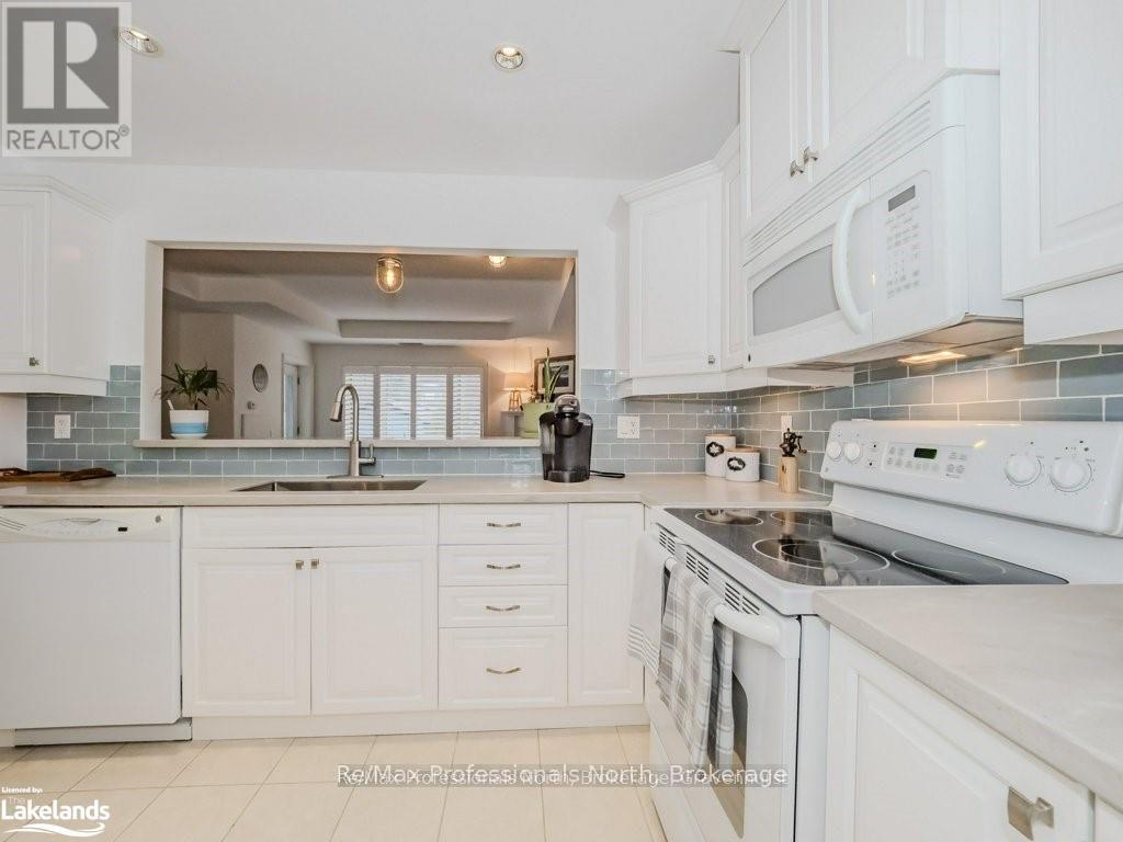 208 - 130 Steamship Bay Road, Gravenhurst (Muskoka (S)), Ontario  P1P 1Z9 - Photo 8 - X11923203