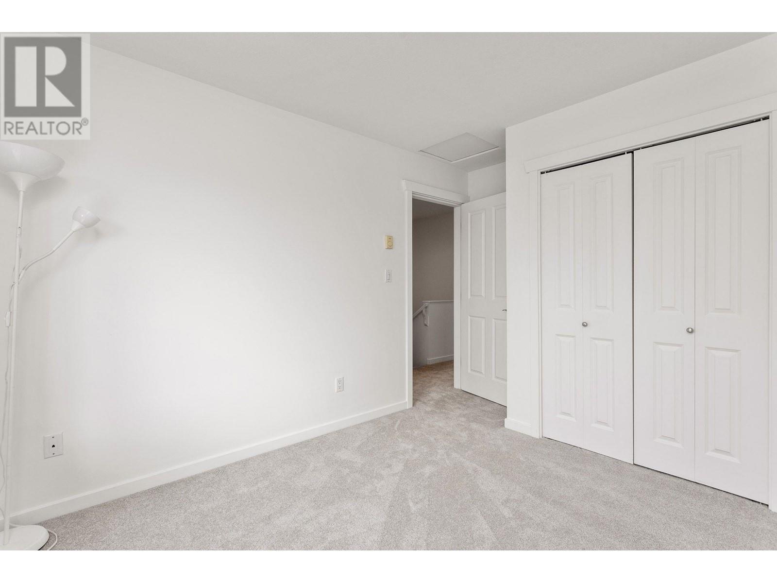 Listing Picture 25 of 39 : 7 9020 DIXON AVENUE, Richmond / 烈治文 - 魯藝地產 Yvonne Lu Group - MLS Medallion Club Member