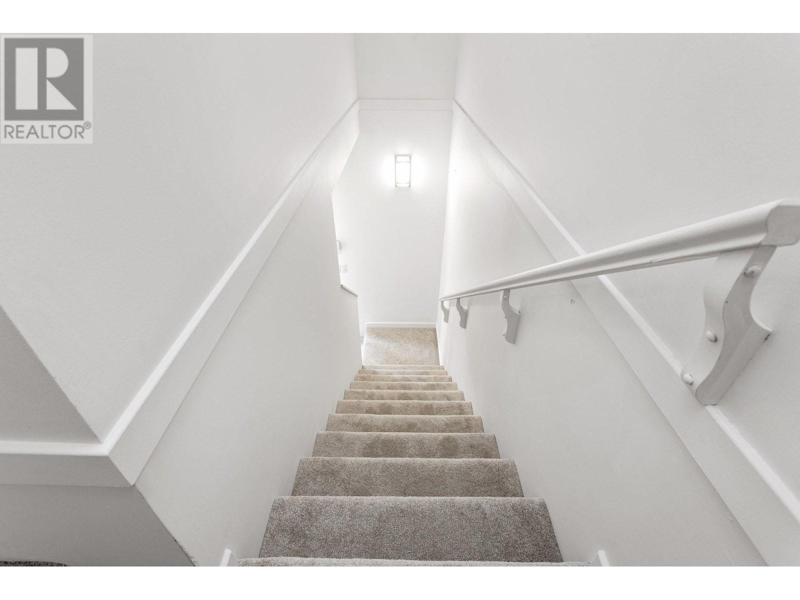 Listing Picture 27 of 39 : 7 9020 DIXON AVENUE, Richmond / 烈治文 - 魯藝地產 Yvonne Lu Group - MLS Medallion Club Member