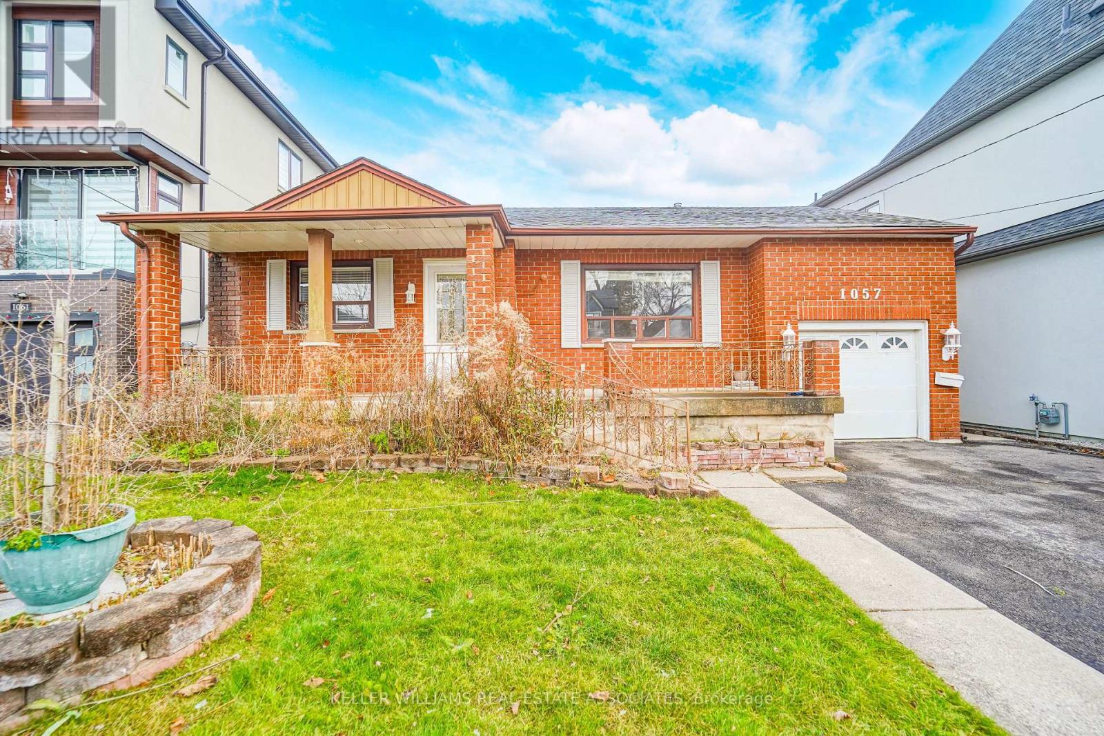 UPPER - 1057 SHAW DRIVE, Mississauga, Ontario