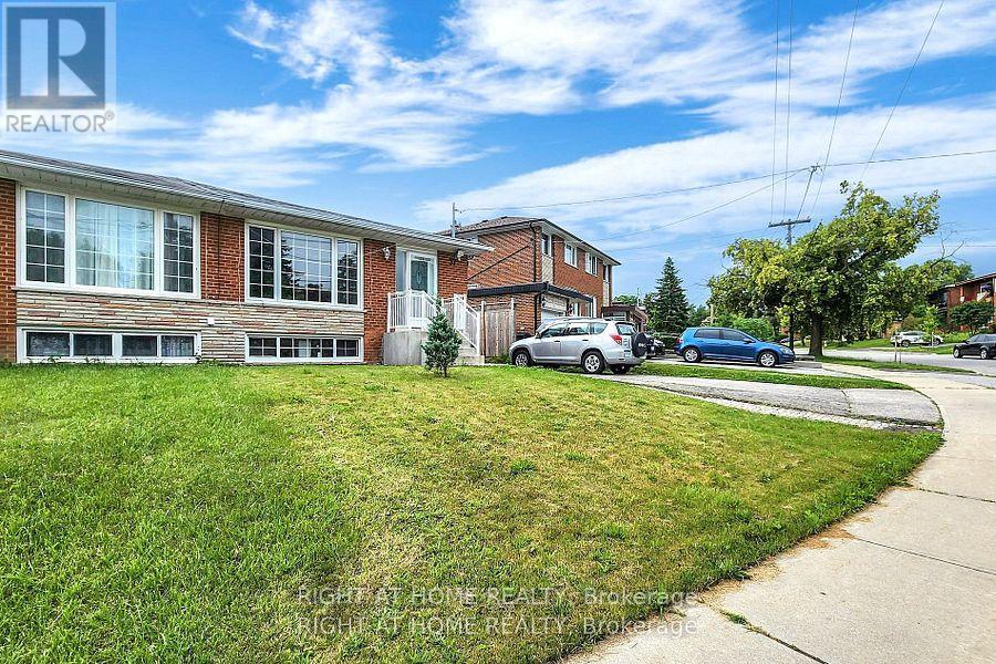 BACH - 37 CALSTOCK DRIVE, Toronto, Ontario