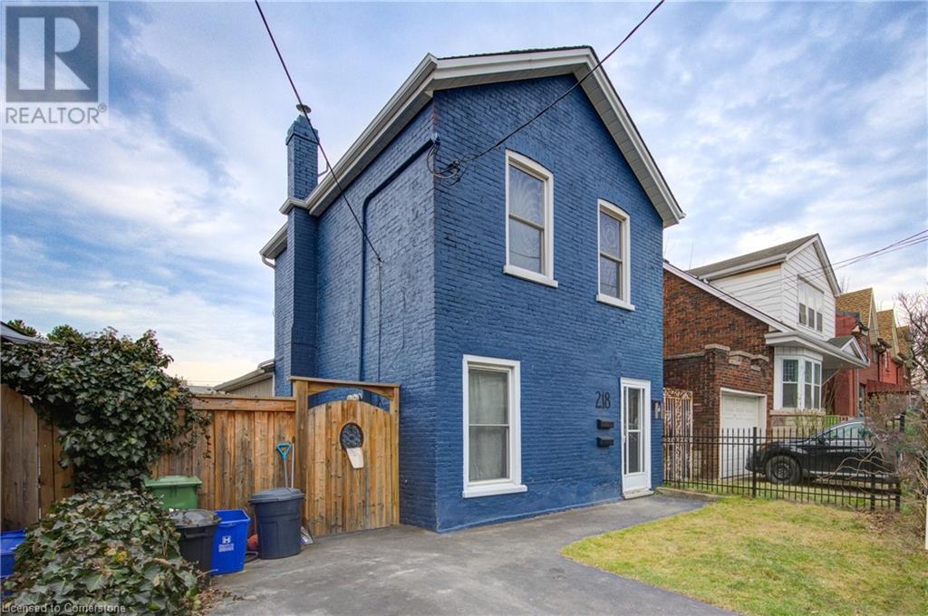Property at 218 CATHARINE Street N image 1