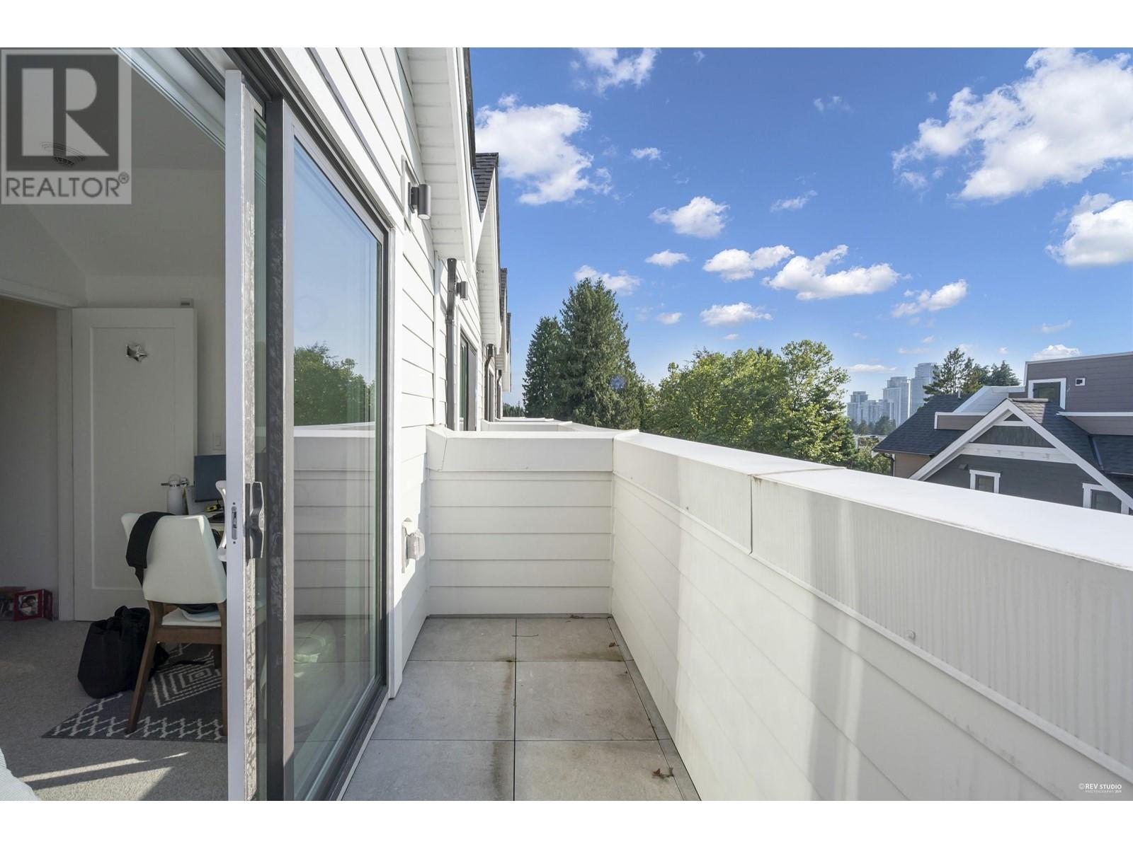 141 678 Fairview Street, Coquitlam, British Columbia  V3J 0N1 - Photo 8 - R2956149