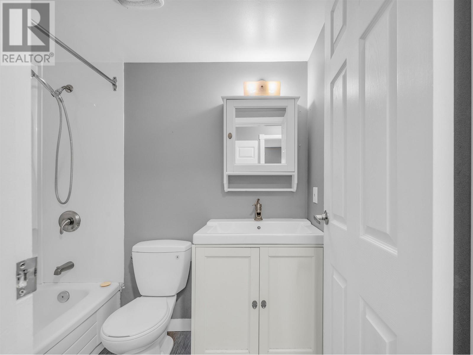 203 9131 Capella Drive, Burnaby, British Columbia  V3J 7K4 - Photo 13 - R2956195