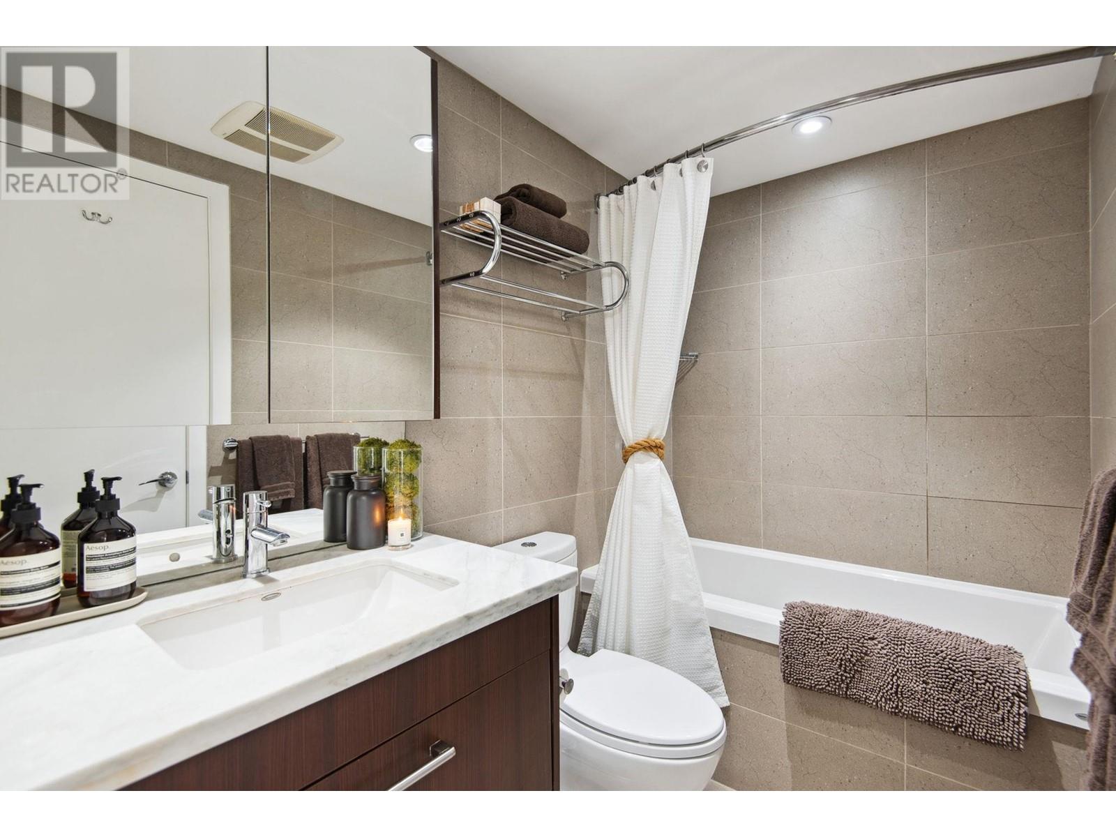 358 108 W 1st Avenue, Vancouver, British Columbia  V5Y 0H4 - Photo 11 - R2956205