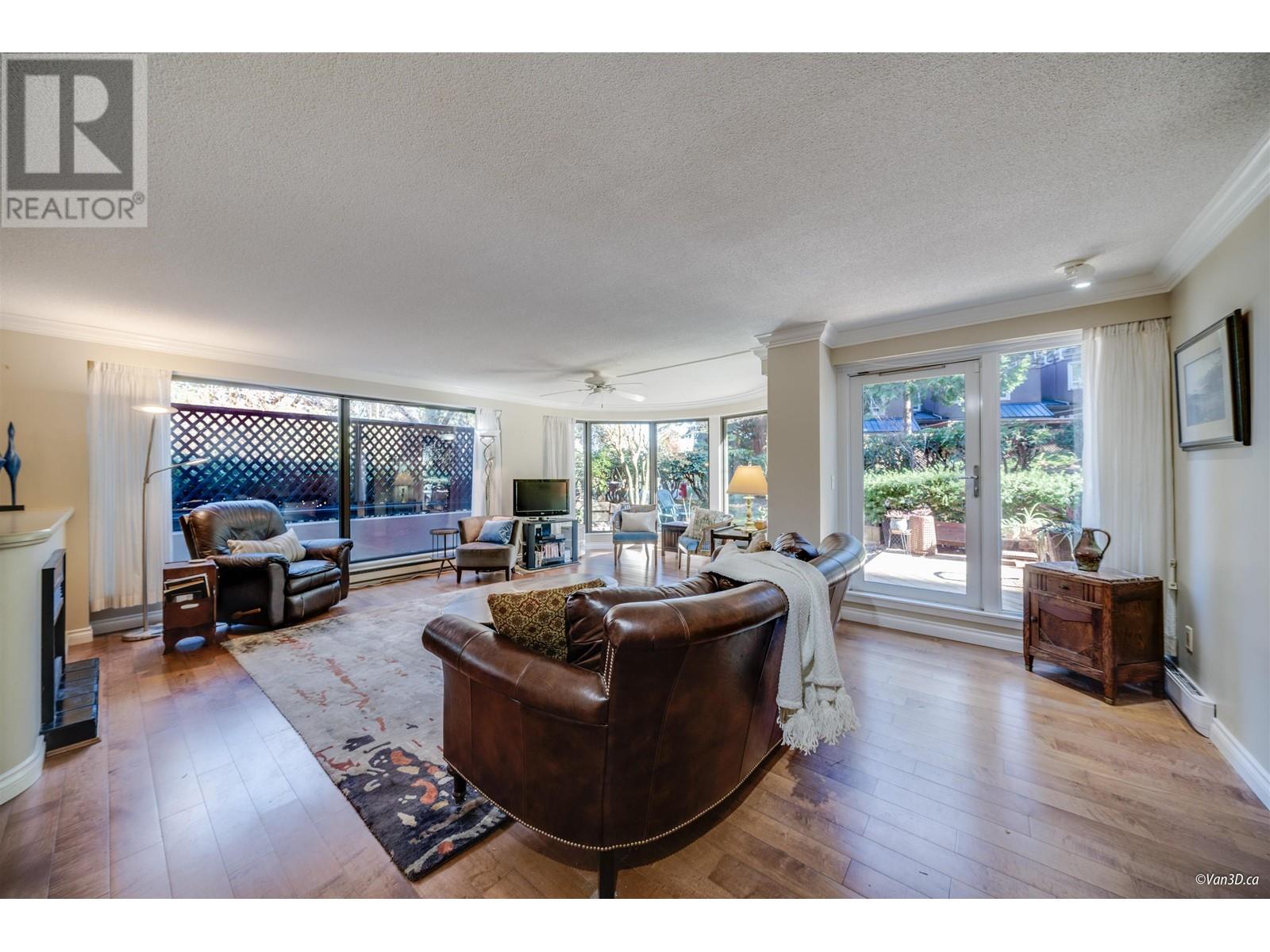 Listing Picture 3 of 26 : 16 1425 LAMEY'S MILL ROAD, Vancouver / 溫哥華 - 魯藝地產 Yvonne Lu Group - MLS Medallion Club Member