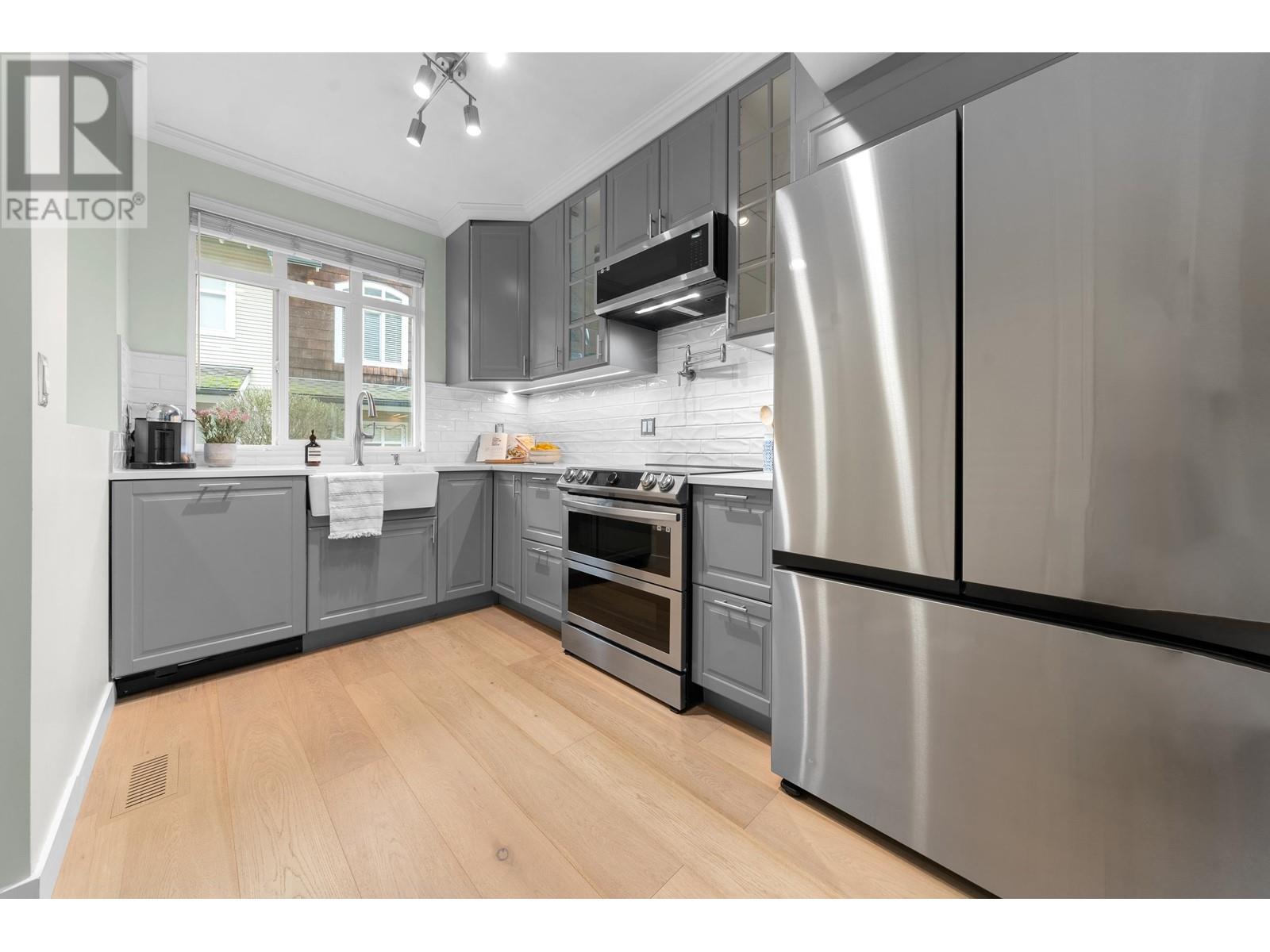 2866 E Kent Avenue South Avenue, Vancouver, British Columbia V5S 4T4 - Photo 1 - R2956223