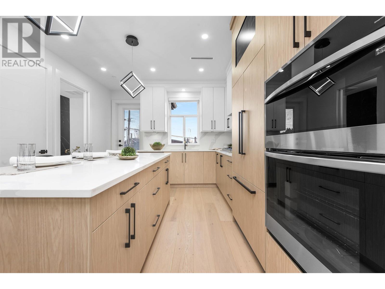670 E 64 Avenue, Vancouver, British Columbia  V5X 2N2 - Photo 13 - R2956237