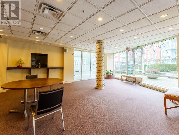 Listing Picture 17 of 18 : 309 651 W 45TH AVENUE, Vancouver / 溫哥華 - 魯藝地產 Yvonne Lu Group - MLS Medallion Club Member