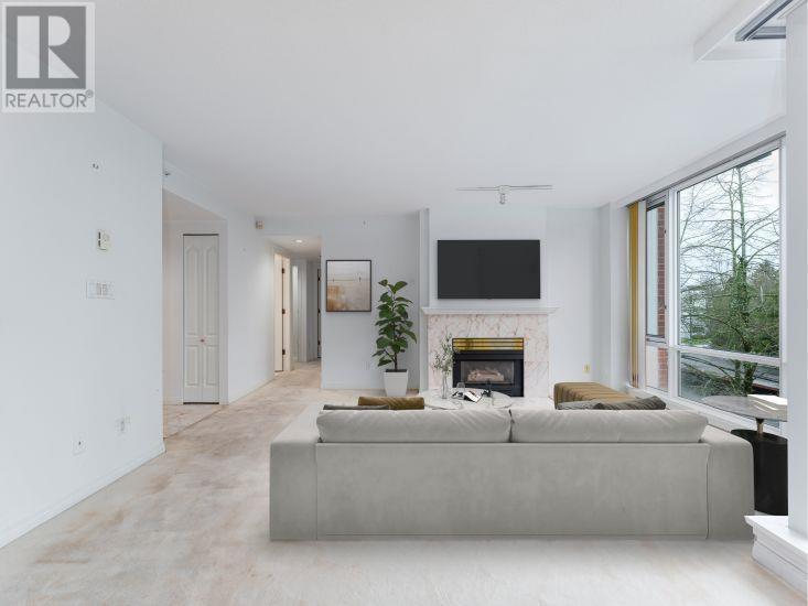 Listing Picture 2 of 18 : 309 651 W 45TH AVENUE, Vancouver / 溫哥華 - 魯藝地產 Yvonne Lu Group - MLS Medallion Club Member