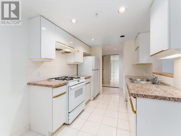 Listing Picture 5 of 18 : 309 651 W 45TH AVENUE, Vancouver / 溫哥華 - 魯藝地產 Yvonne Lu Group - MLS Medallion Club Member