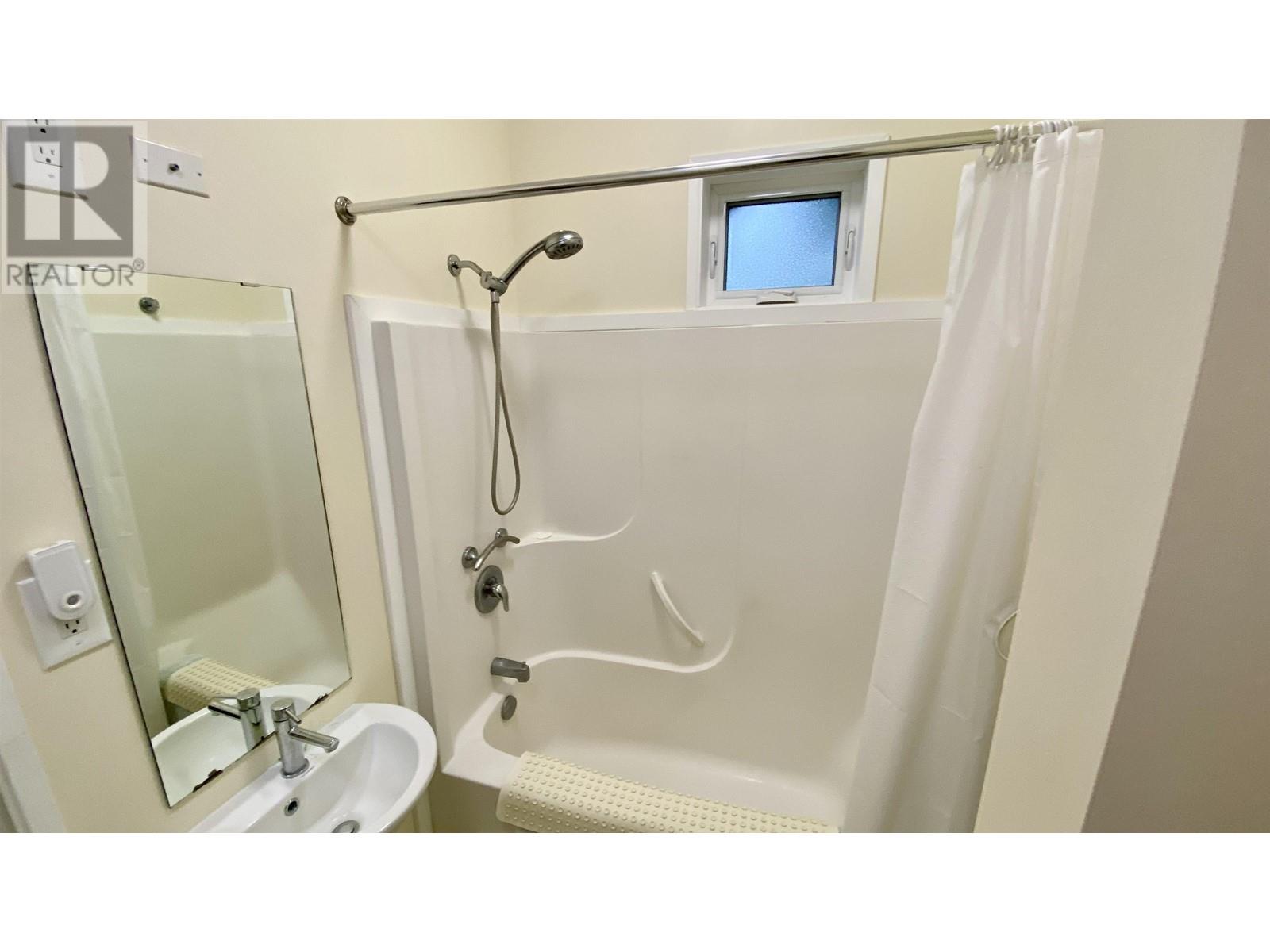 1325 Mackinnon Road, Pender Island, British Columbia  V0N 2M1 - Photo 25 - R2956249