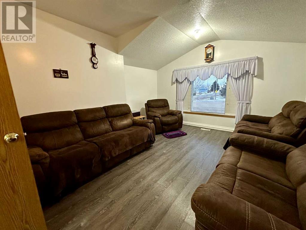 122 Center Street, Enchant, Alberta  T0K 0V0 - Photo 18 - A2187201