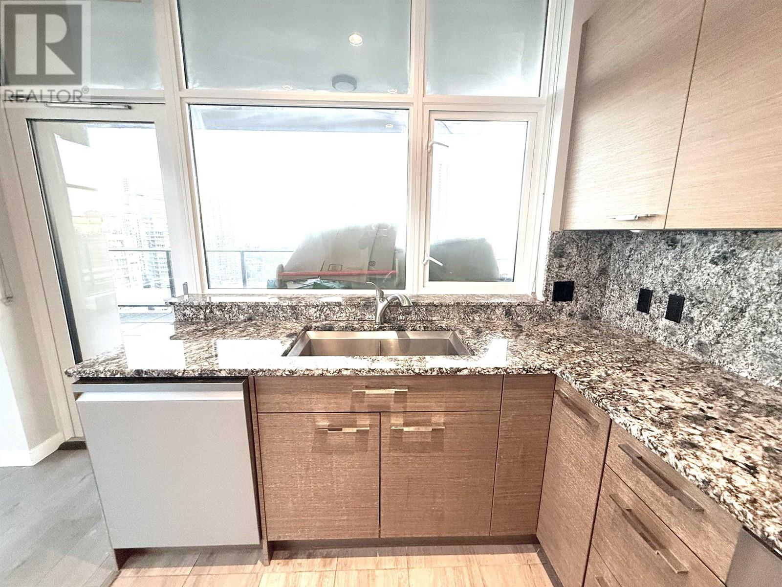Listing Picture 11 of 28 : 1903 6168 WILSON AVENUE, Burnaby / 本拿比 - 魯藝地產 Yvonne Lu Group - MLS Medallion Club Member