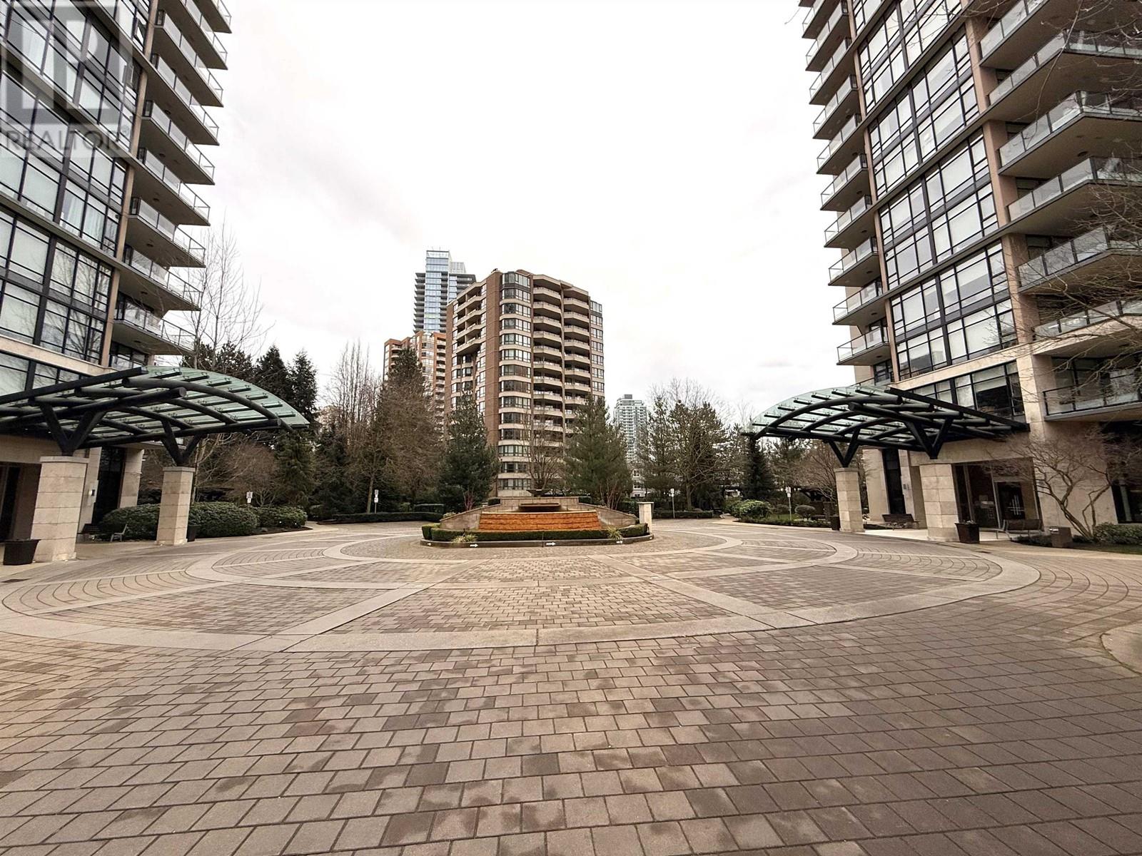 Listing Picture 18 of 28 : 1903 6168 WILSON AVENUE, Burnaby / 本拿比 - 魯藝地產 Yvonne Lu Group - MLS Medallion Club Member