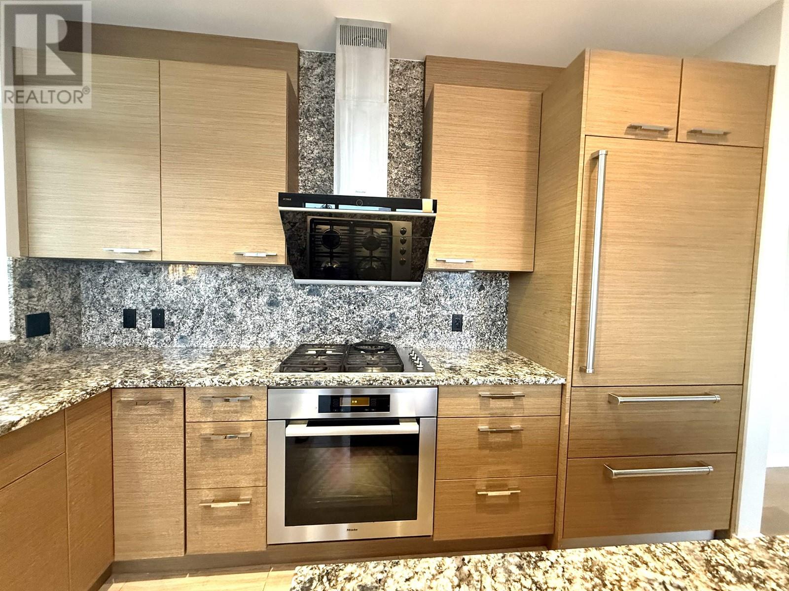 Listing Picture 9 of 28 : 1903 6168 WILSON AVENUE, Burnaby / 本拿比 - 魯藝地產 Yvonne Lu Group - MLS Medallion Club Member