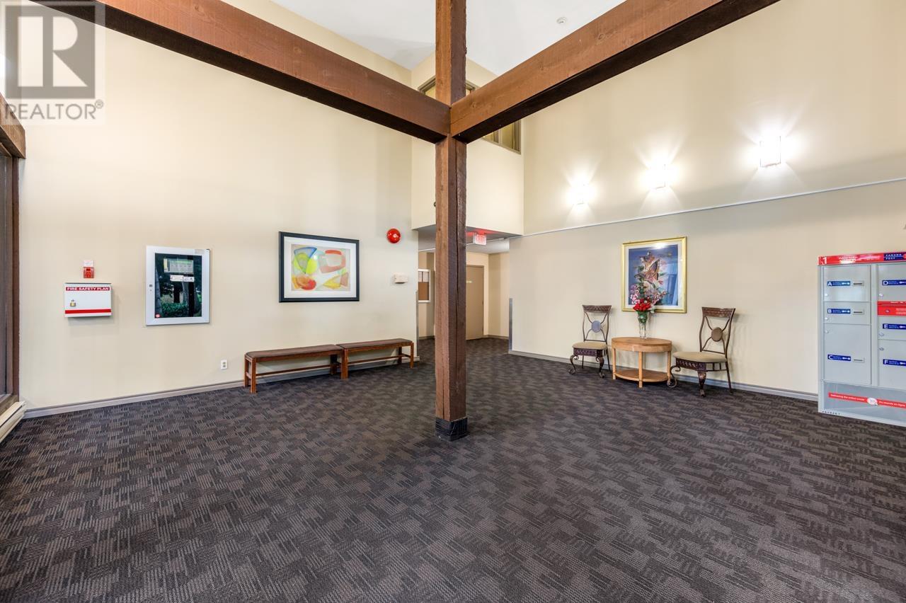 Listing Picture 2 of 17 : 116 6931 COONEY ROAD, Richmond / 烈治文 - 魯藝地產 Yvonne Lu Group - MLS Medallion Club Member
