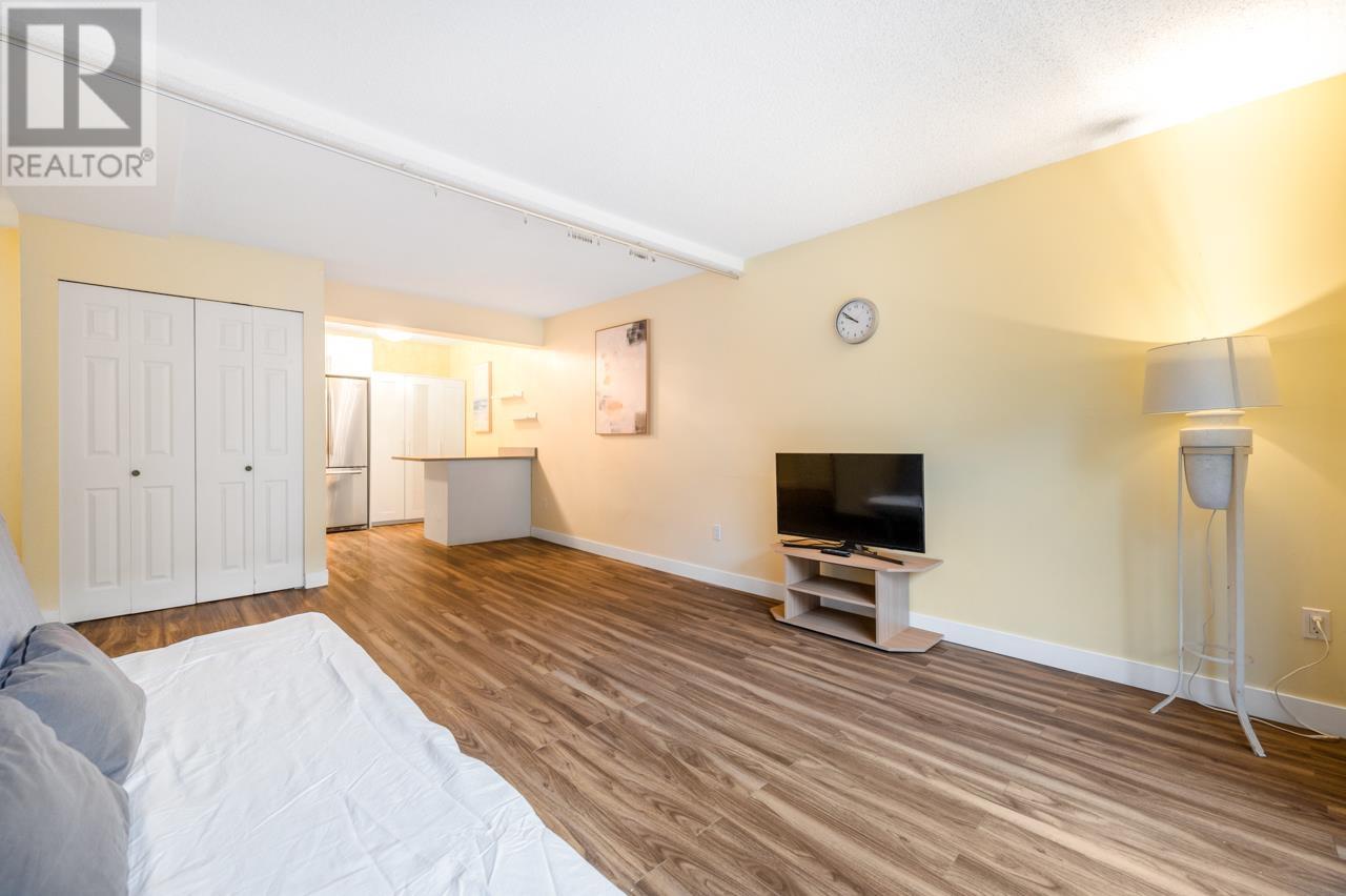 Listing Picture 5 of 17 : 116 6931 COONEY ROAD, Richmond / 烈治文 - 魯藝地產 Yvonne Lu Group - MLS Medallion Club Member