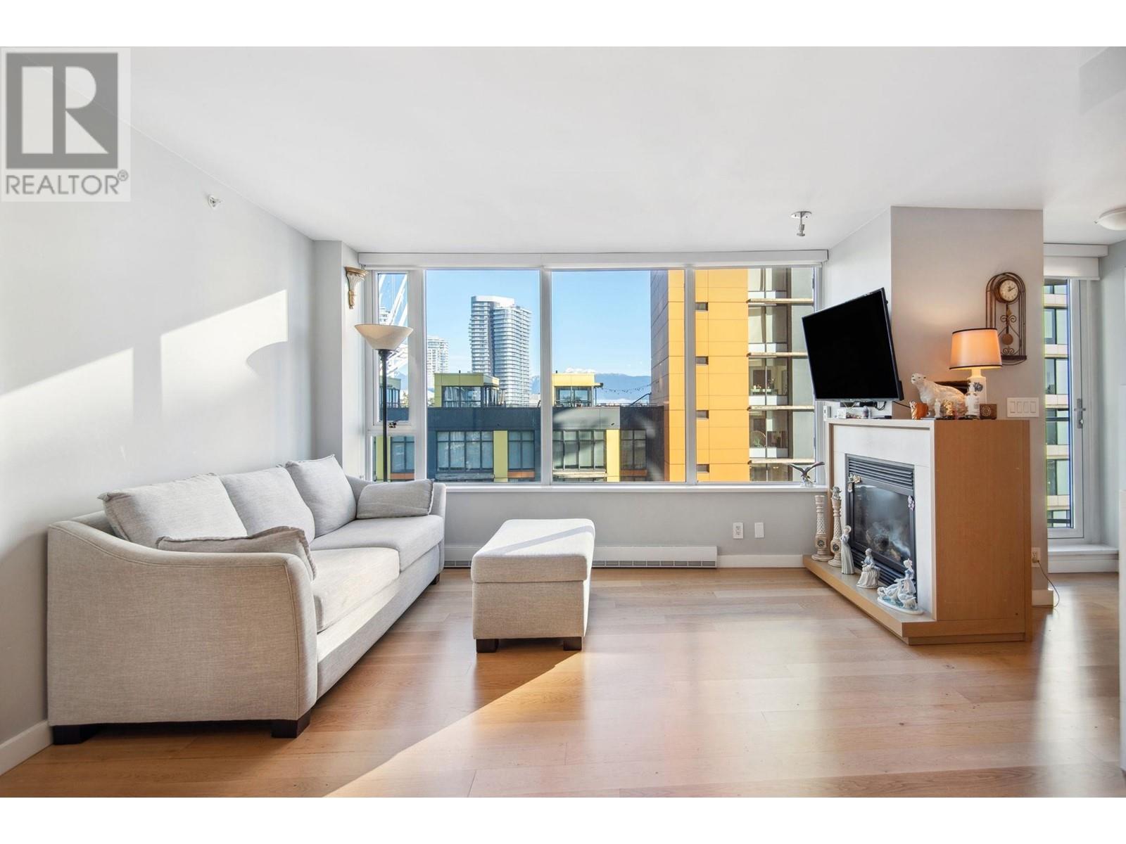 806 8 Smithe Mews, Vancouver, British Columbia  V6B 0A5 - Photo 6 - R2955892