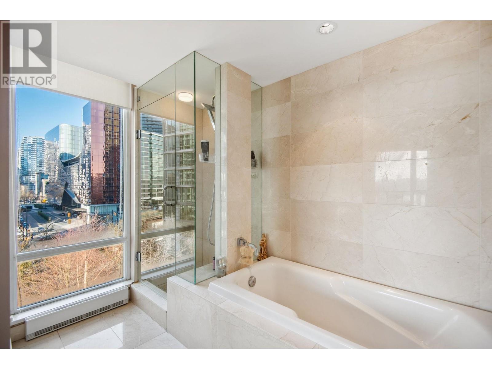 806 8 Smithe Mews, Vancouver, British Columbia  V6B 0A5 - Photo 16 - R2955892