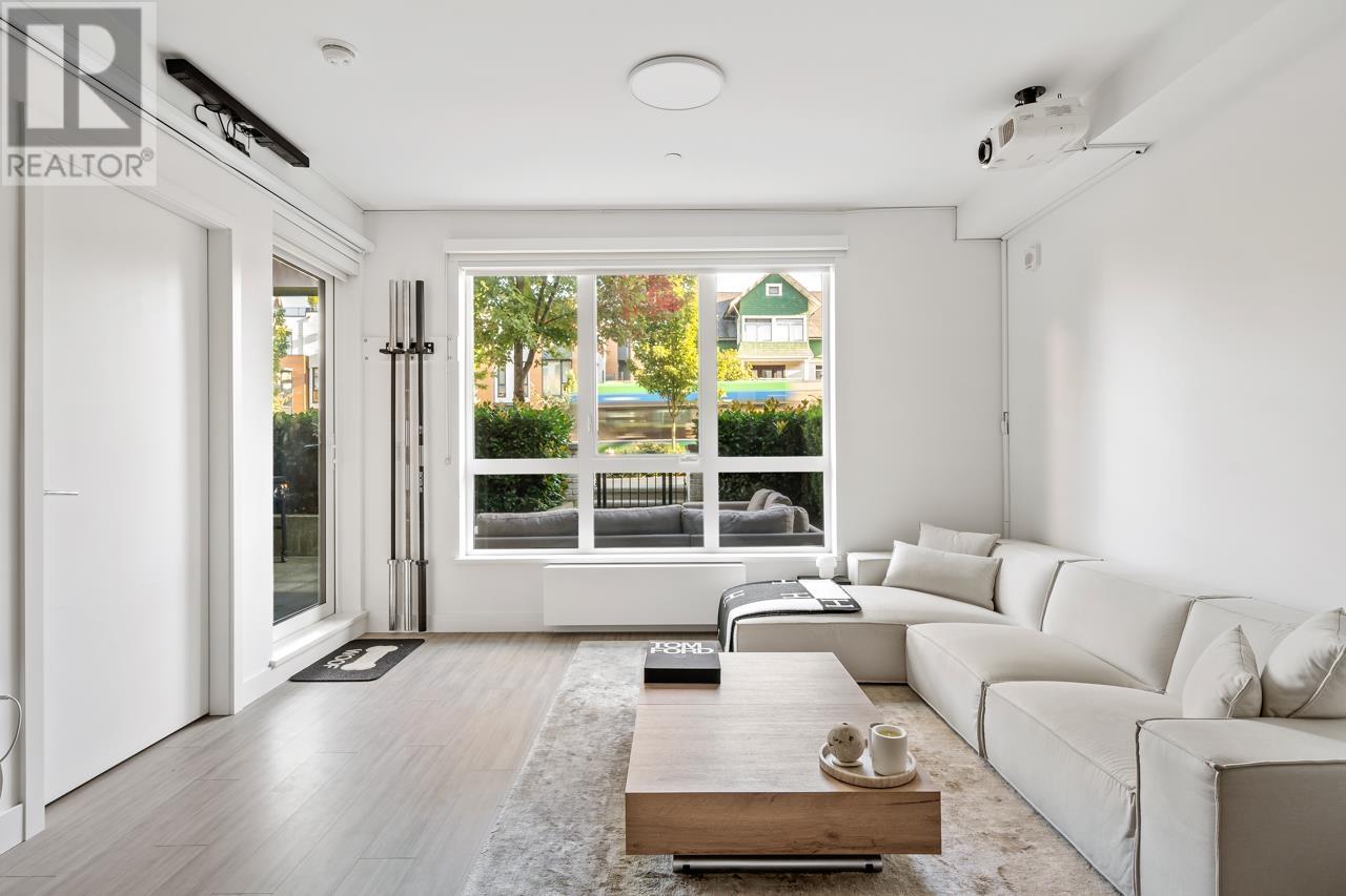 114 733 E 3rd Street, North Vancouver, British Columbia V7L 1G8 - Photo 2 - R2956212