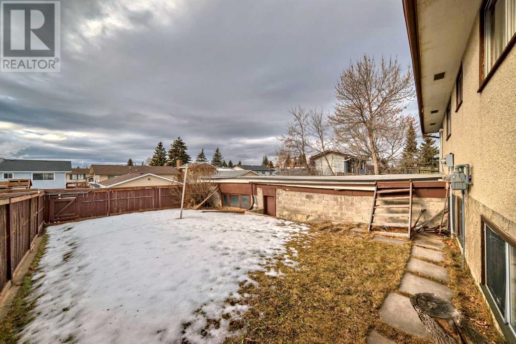 255 Rundleridge Drive Ne, Calgary, Alberta  T1Y 2K5 - Photo 45 - A2187600