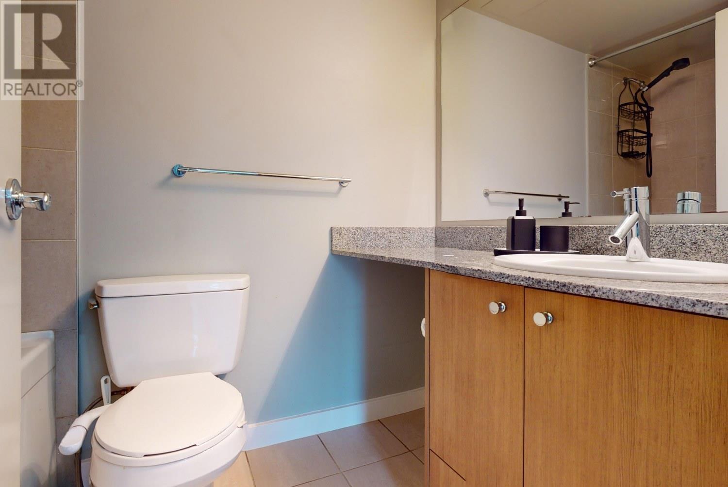 1209 1212 HOWE STREET