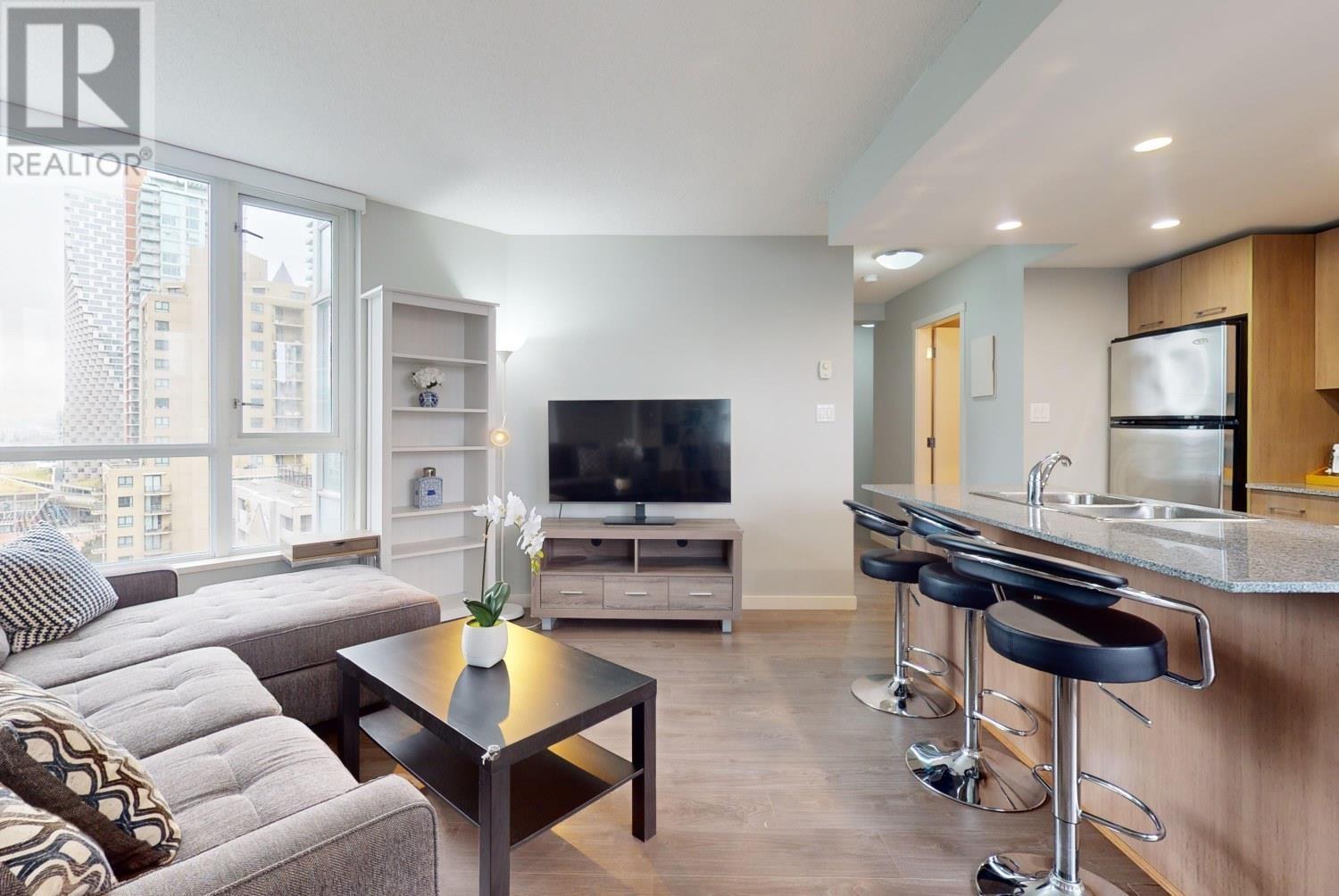 1209 1212 HOWE STREET