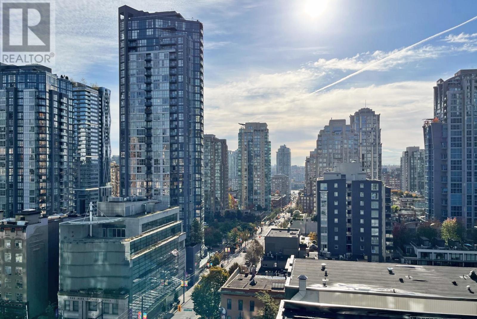 1209 1212 HOWE STREET