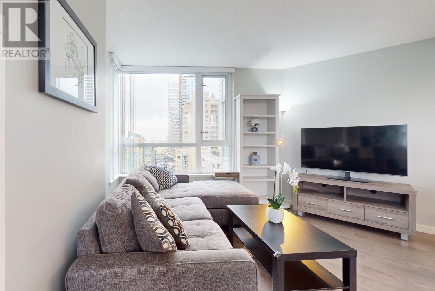 1209 1212 HOWE STREET