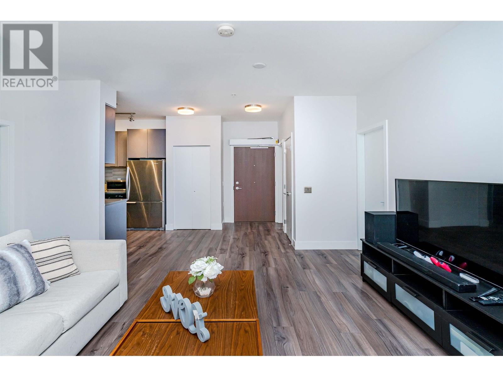 Listing Picture 10 of 40 : Ph50 5355 LANE STREET, Burnaby / 本拿比 - 魯藝地產 Yvonne Lu Group - MLS Medallion Club Member