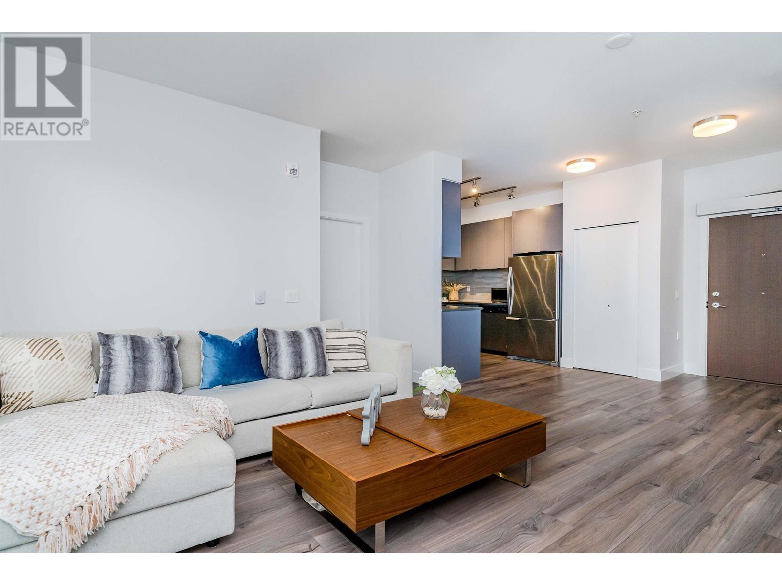 Listing Picture 11 of 40 : Ph50 5355 LANE STREET, Burnaby / 本拿比 - 魯藝地產 Yvonne Lu Group - MLS Medallion Club Member