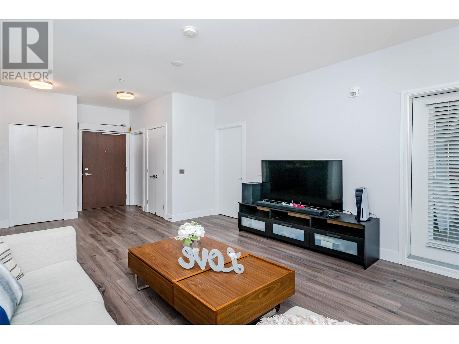 Listing Picture 9 of 40 : Ph50 5355 LANE STREET, Burnaby / 本拿比 - 魯藝地產 Yvonne Lu Group - MLS Medallion Club Member