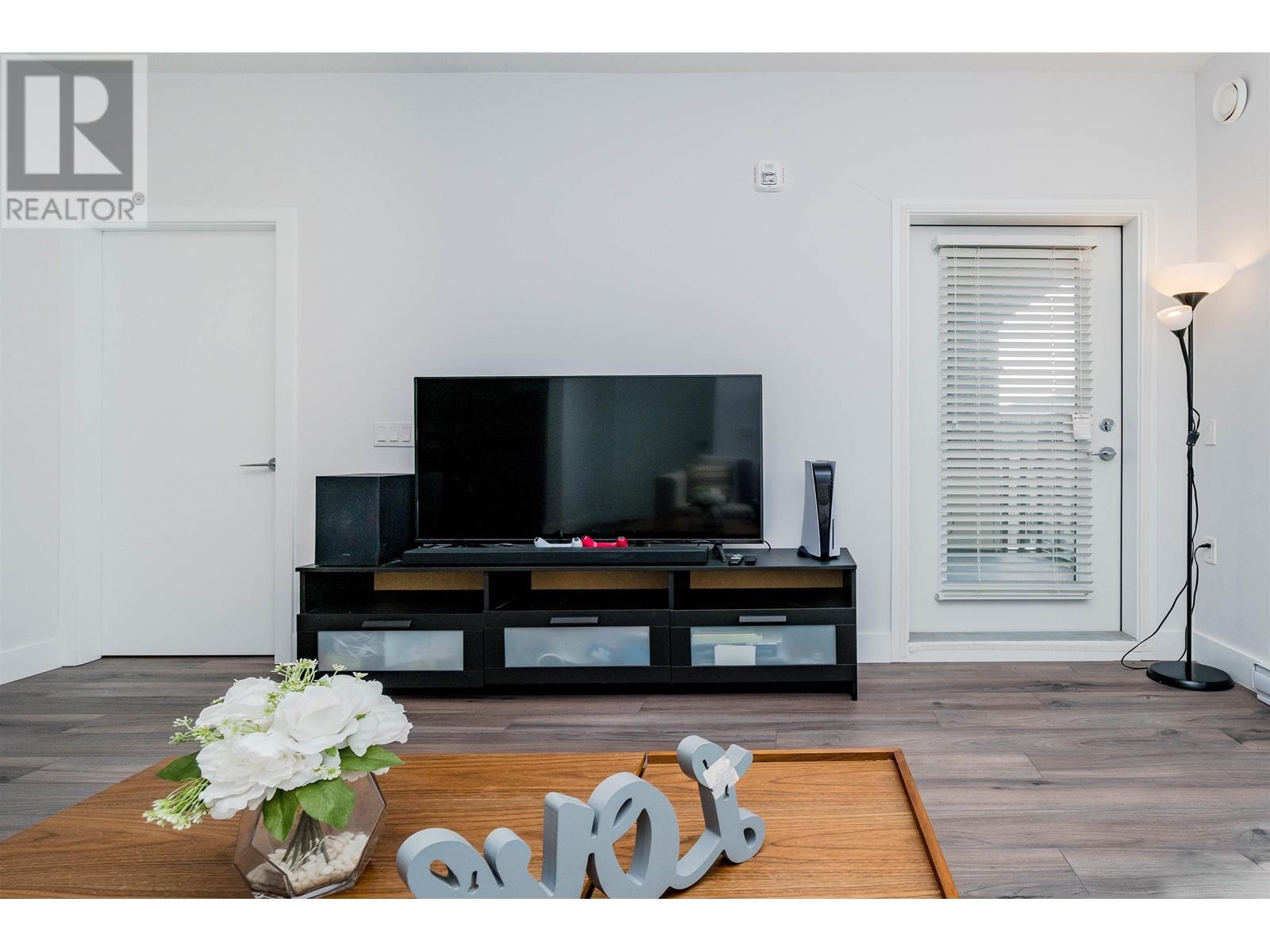 Listing Picture 12 of 40 : Ph50 5355 LANE STREET, Burnaby / 本拿比 - 魯藝地產 Yvonne Lu Group - MLS Medallion Club Member