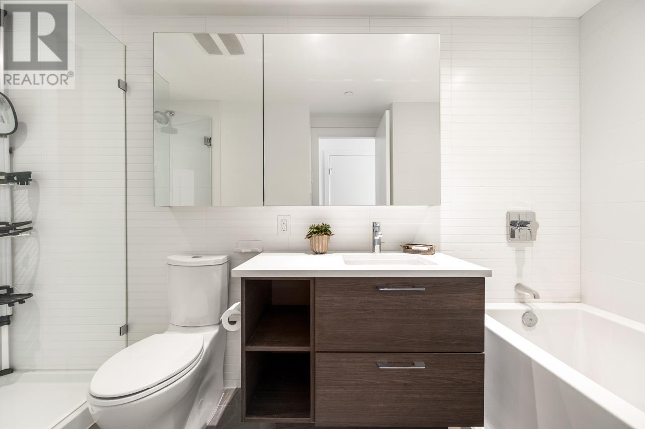 Listing Picture 13 of 28 : 1205 8538 RIVER DISTRICT CROSSING, Vancouver / 溫哥華 - 魯藝地產 Yvonne Lu Group - MLS Medallion Club Member