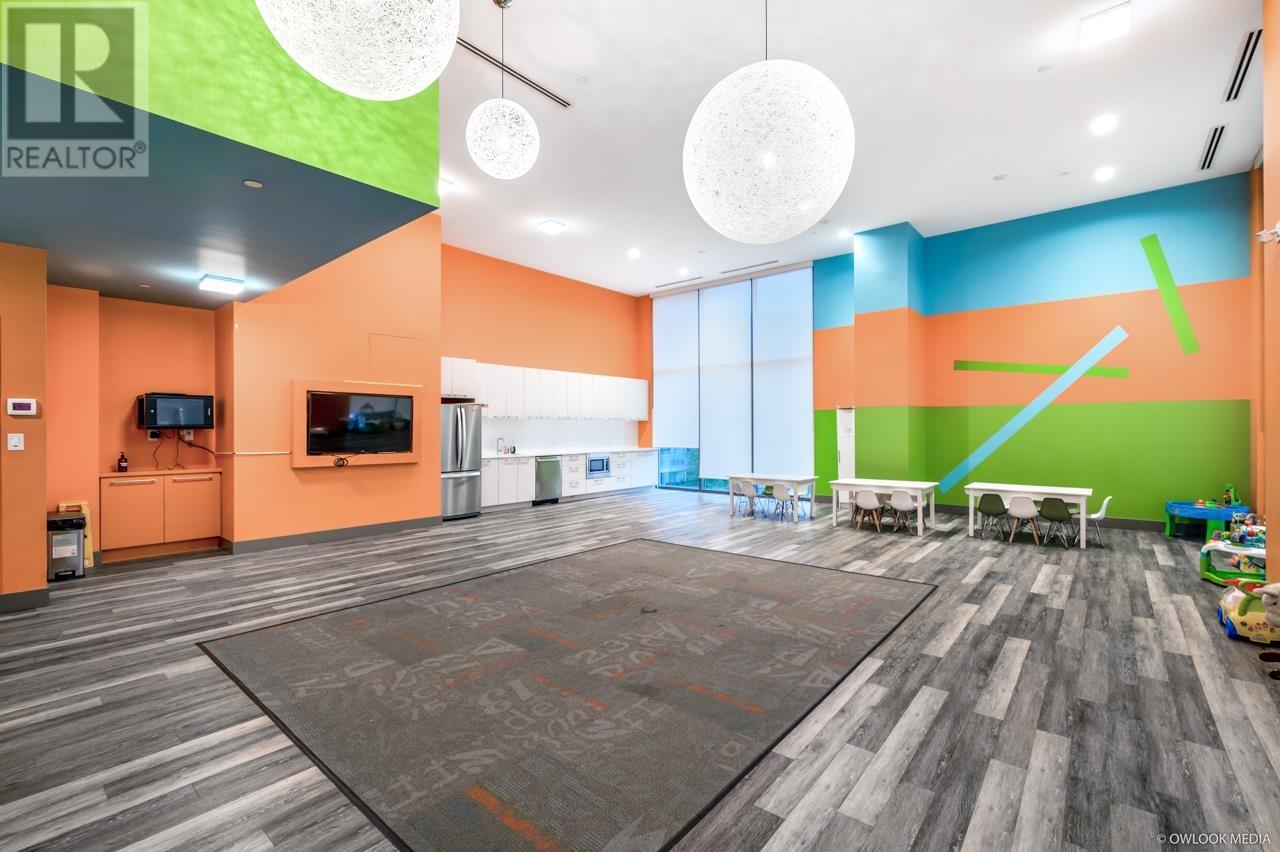 Listing Picture 25 of 28 : 1205 8538 RIVER DISTRICT CROSSING, Vancouver / 溫哥華 - 魯藝地產 Yvonne Lu Group - MLS Medallion Club Member