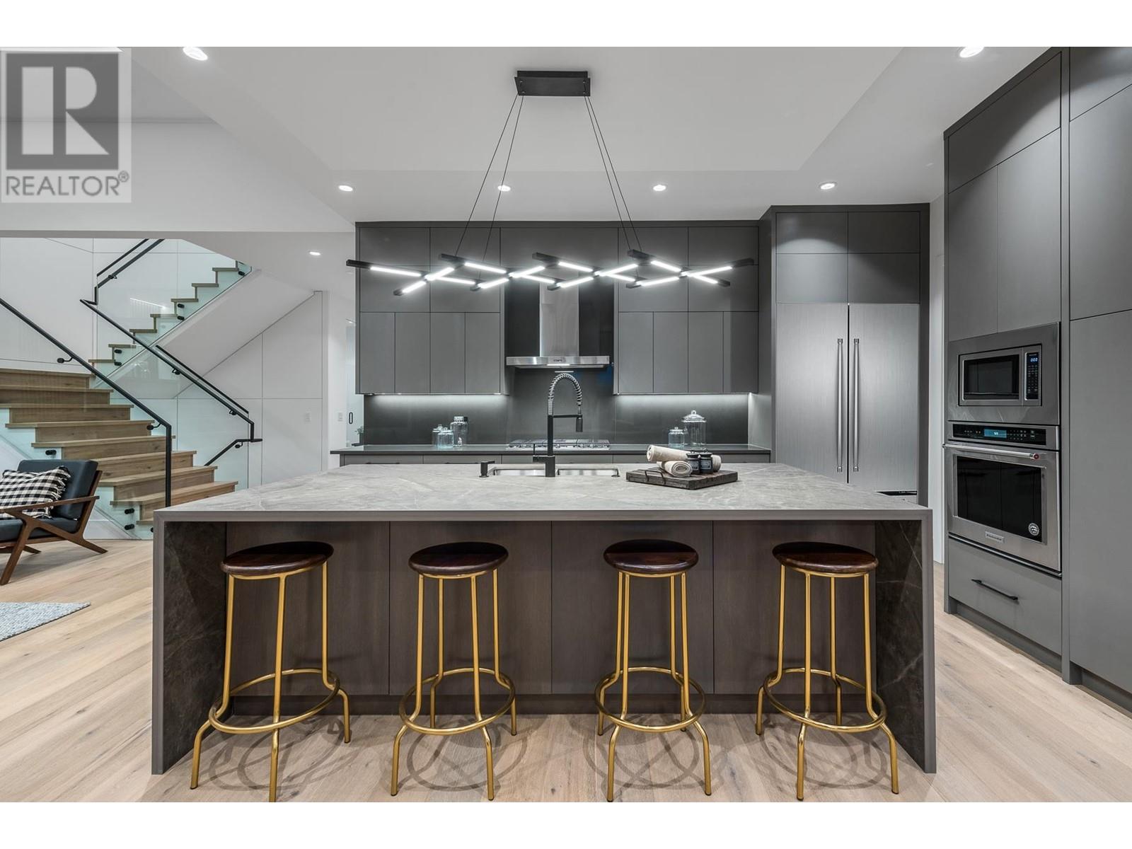 Property at 2145 PALLISER AVENUE image 2
